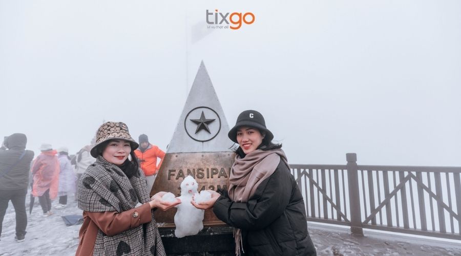 Săn tuyết ở đỉnh Fansipan hoặc Đèo Ô Quy Hồ Săn tuyết ở đỉnh Fansipan hoặc Đèo Ô Quy Hồ