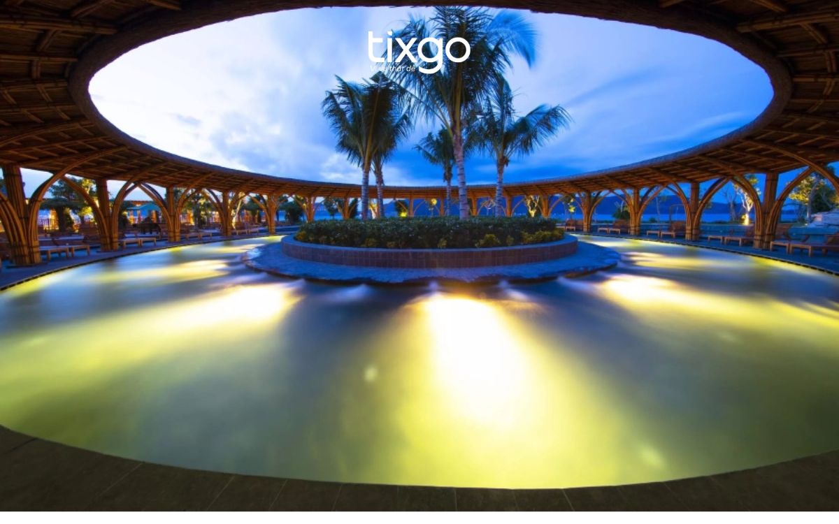 hồ khoáng nóng Jacuzzi Hòn Tằm