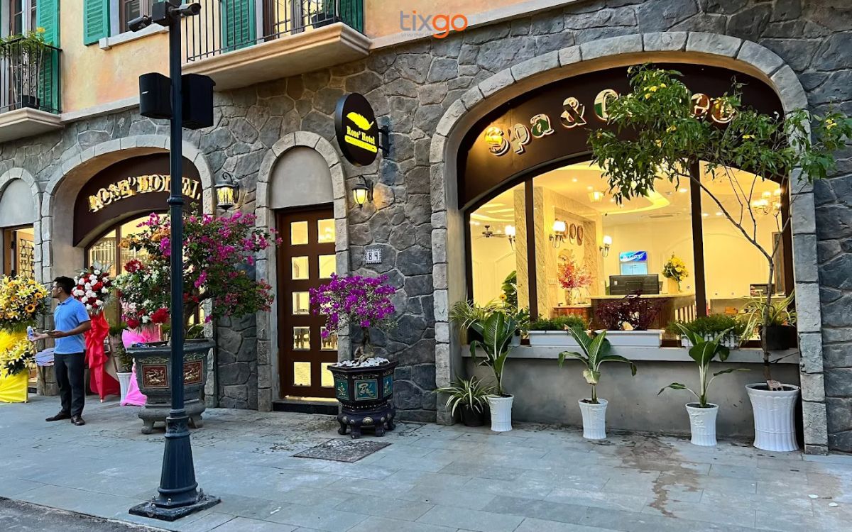 Rose Hotel & Spa Phu Quoc mang phong cách kiến trúc Châu Âu cổ điển