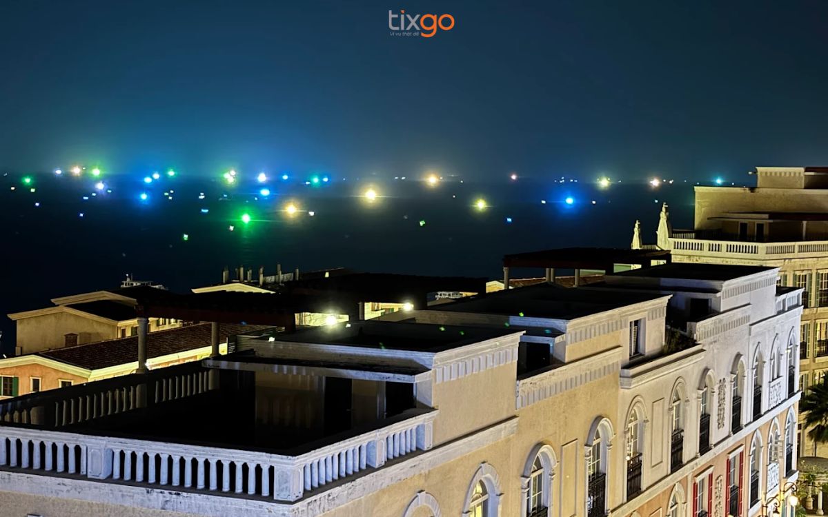 Sandora Boutique Hotel sở hữu vị trí đắc địa gần biển