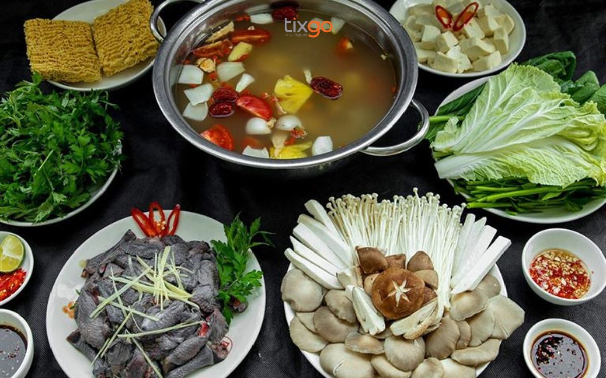 Kinh nghiệm ăn uống ở Sapa nên thưởng thức món gà Đen kinh nghiệm ăn uống ở sapa