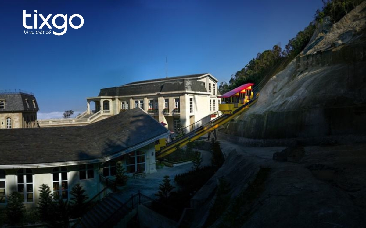 Trải nghiệm Tàu Hỏa Leo Núi tại Bà Nà Hills Trải nghiệm Tàu Hỏa Leo Núi tại Bà Nà Hills