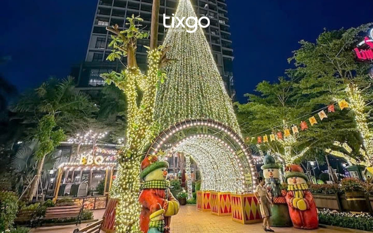 Đón Giáng Sinh - Chào Năm Mới là một trong các lễ hội lớn ở Đà Nẵng