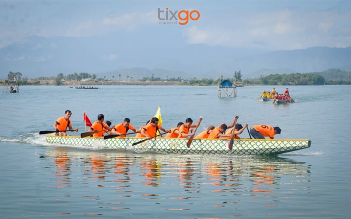 Không khí náo nhiệt mùa Lễ Hội đầu năm Không khí náo nhiệt mùa Lễ Hội đầu năm