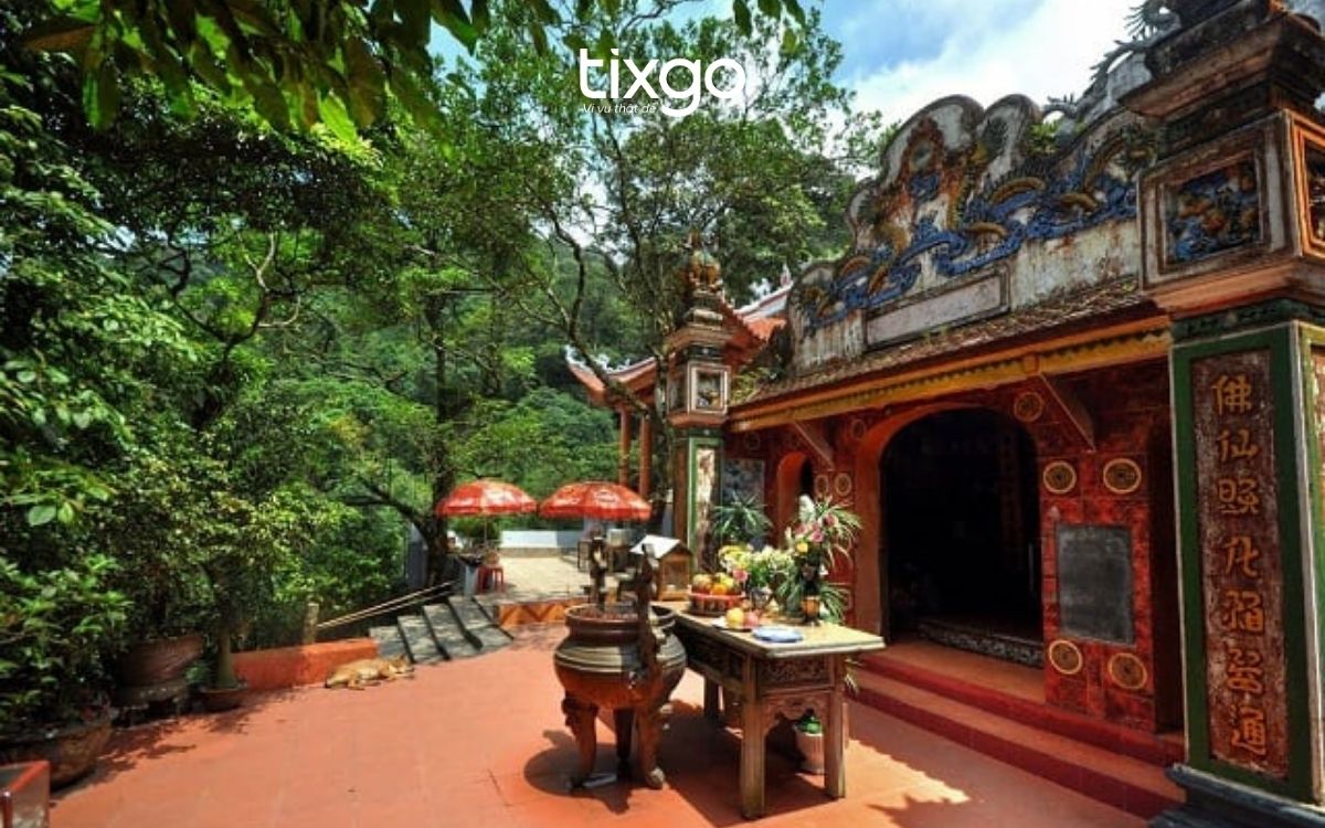 Vẻ đẹp cổ kính của Đền Mẫu Thượng Sapa Mẫu Thượng Sapa