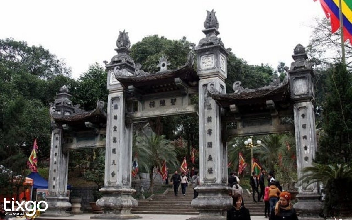 Đền Mẫu Thượng Ngàn Sapa vào mùa lễ hội Mẫu Thượng Sapa