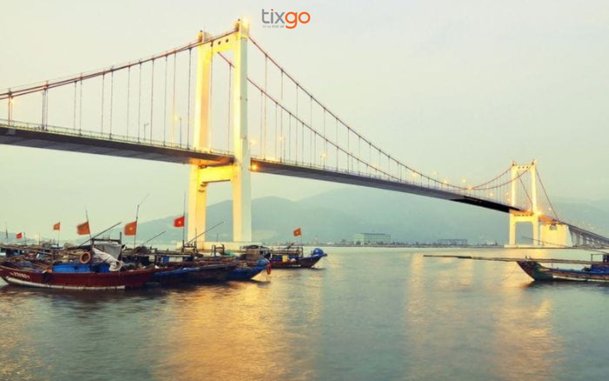 Ngắm bình minh Đà Nẵng ở cầu Thuận Phước Ngắm bình minh Đà Nẵng ở cầu Thuận Phước