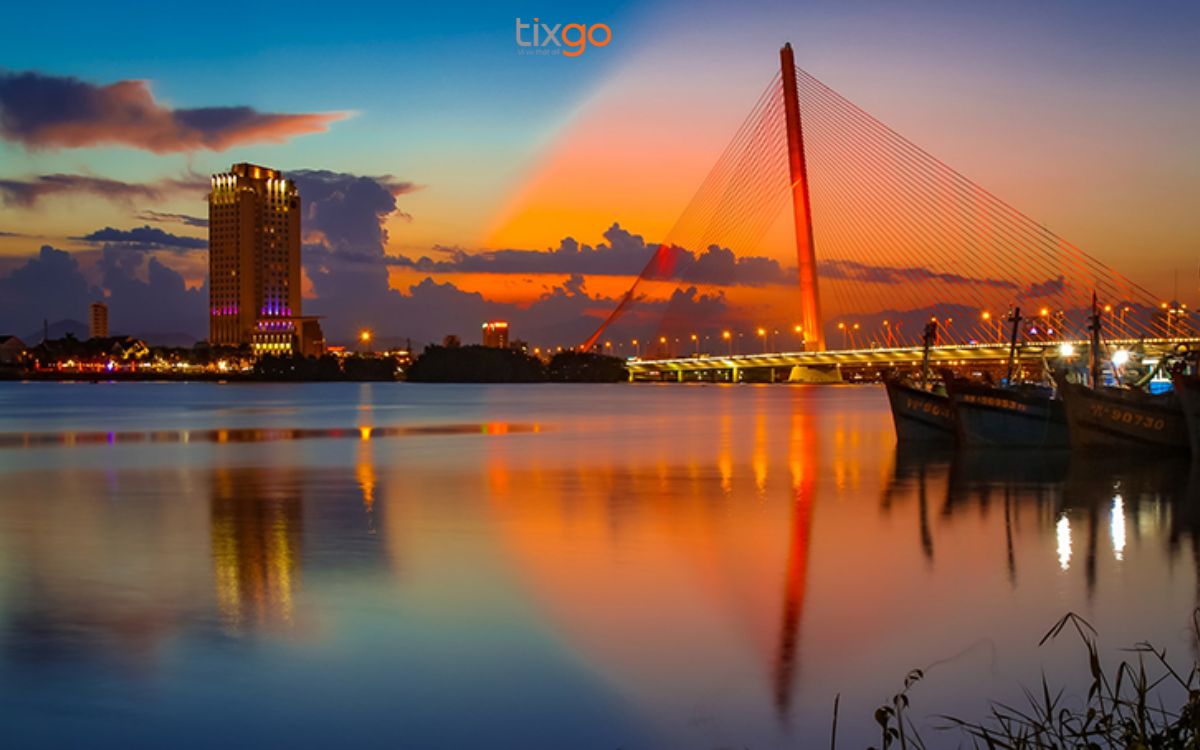 Ngắm hoàng hôn ở Đà Nẵng tại Cầu Trần Thị Lý