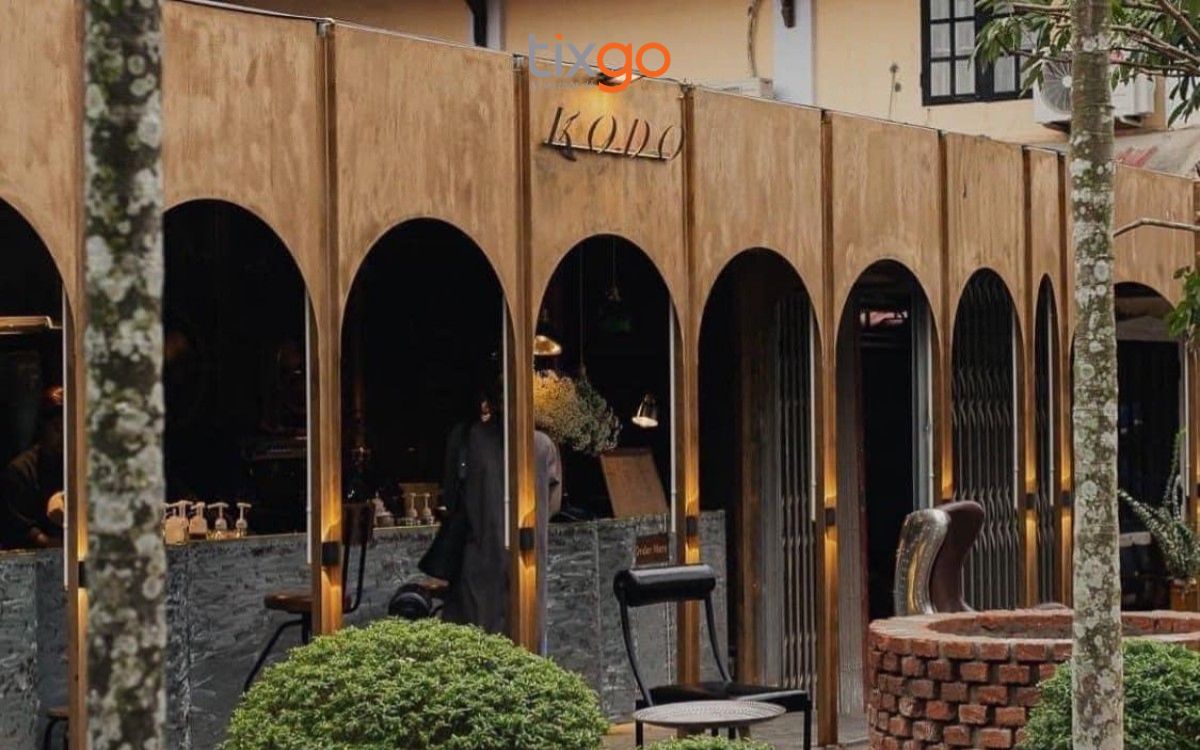 quán cafe đẹp ở huế Thiết kế kiến trúc hiện đại với những vòm cong nghệ thuật cực kỳ hút mắt.