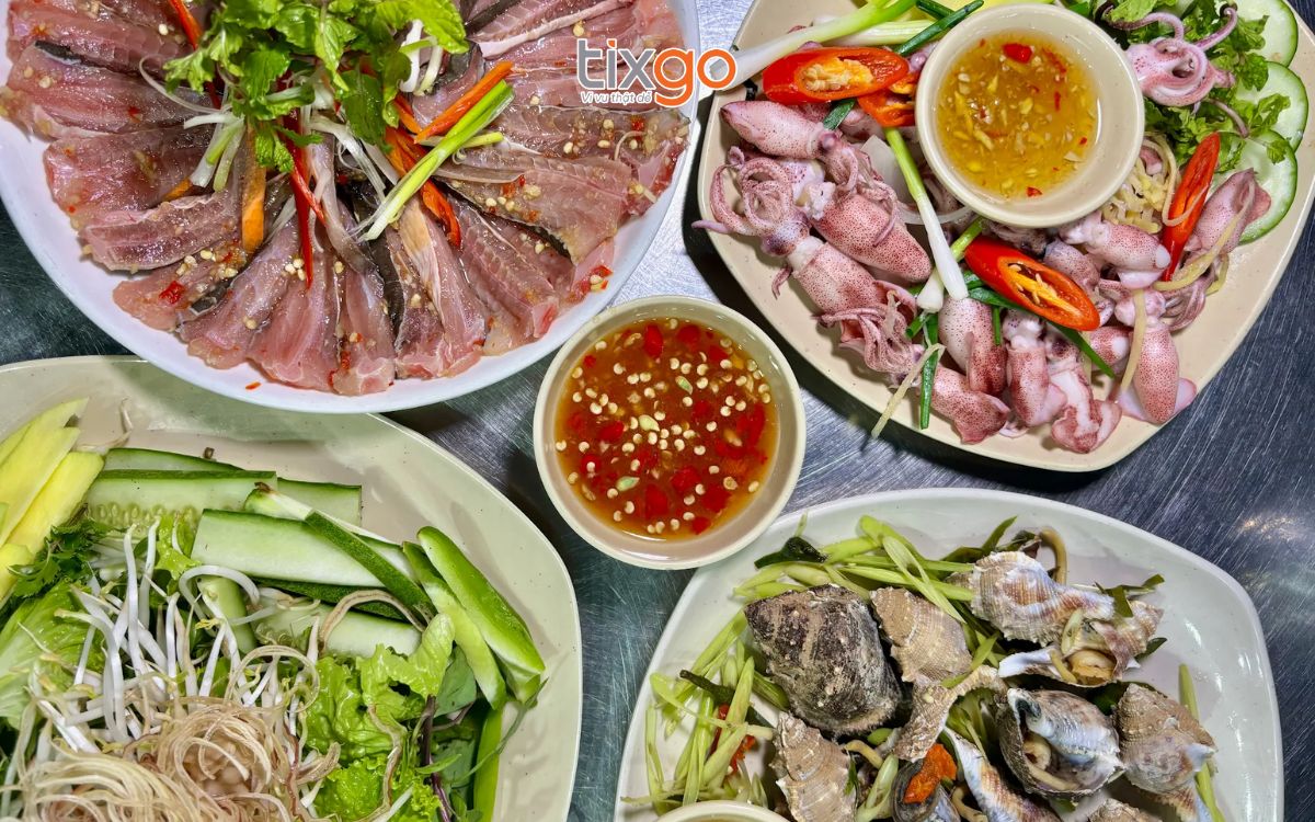 quán hải sản ngon ở sơn trà đà nẵng Hải sản bình dân A Việt Sơn Trà đông khách địa phương