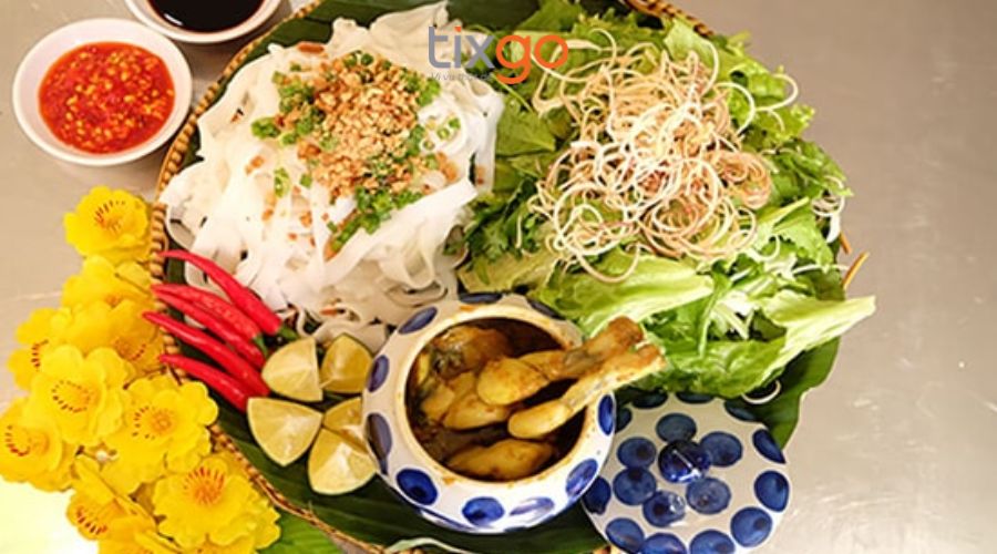 Quán mì quảng ngon ở Đà Nẵng: Mì quảng Hương Quê