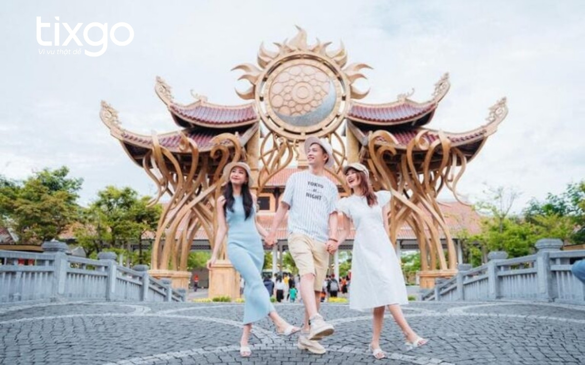 Sống ảo tại Bà Nà Hills cùng với Cổng Thời Gian Sống ảo tại Bà Nà Hills cùng với Cổng Thời Gian