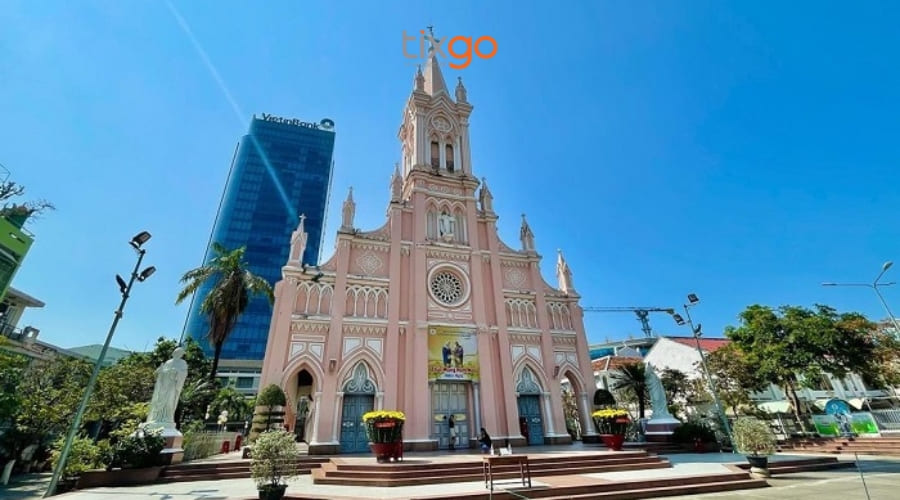 Nhà thờ Con gà là địa danh nổi tiếng ở Đà Nẵng