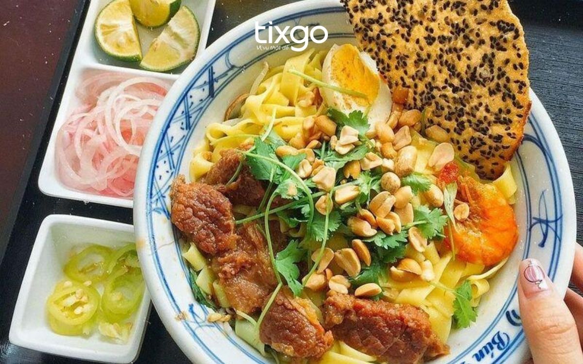 Mì Quảng Phong Nam là món đặc sản trứ danh của Làng cổ Phong Nam