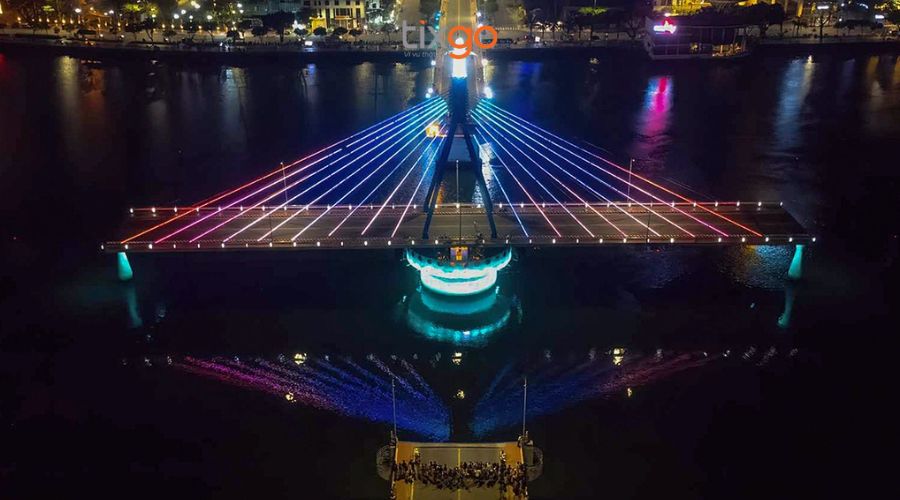 Lịch cầu quay Sông Hàn: Quay và phục vụ du khách khoảng 60 phút 