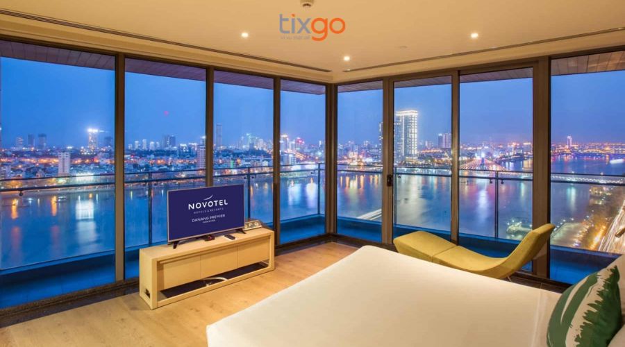 Lịch cầu quay Sông Hàn: Ngắm từ các quán bar, khách sạn 