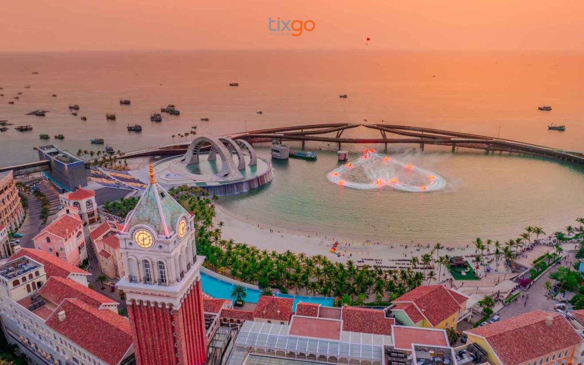 Những nét đặc biệt của Thị trấn Hoàng hôn Sunset Town