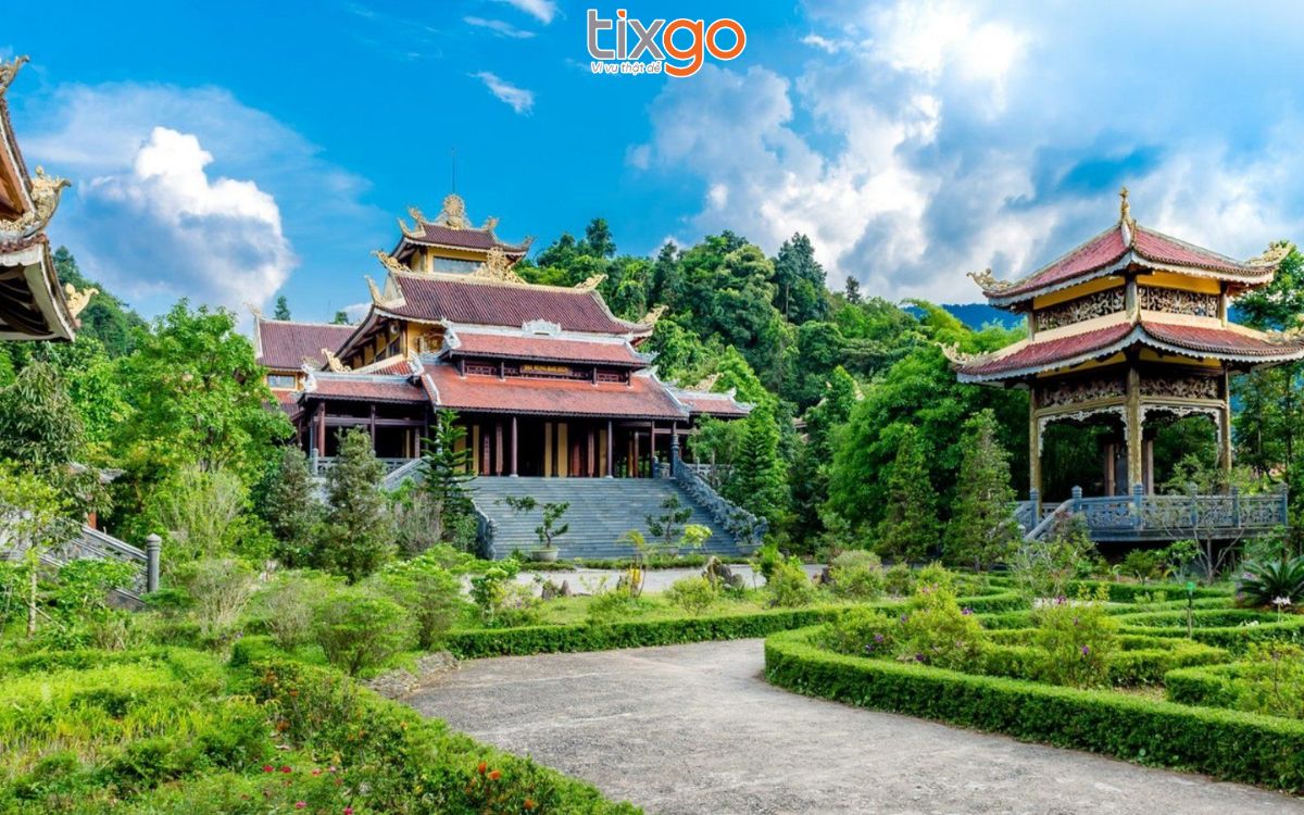 thiền viện trúc lâm bạch mã 