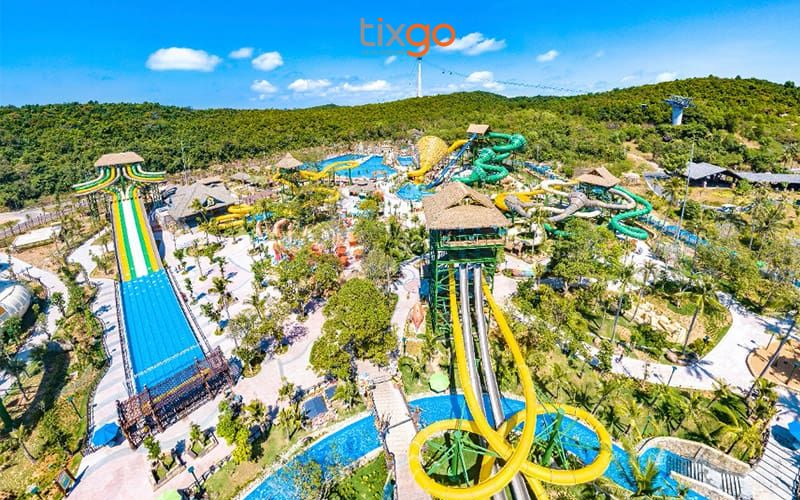 Toàn cảnh công viên nước Aquatopia Hòn Thơm - Background rực rỡ cho những bộ ảnh mùa hè