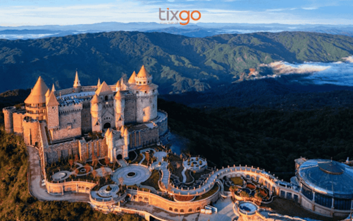 Từ Đà Nẵng đi Bà Nà Hills: Khám phá Cầu Vàng, làng Pháp và tổ hợp vui chơi giải trí Từ Đà Nẵng đi Bà Nà Hills: Khám phá Cầu Vàng, làng Pháp và tổ hợp vui chơi giải trí