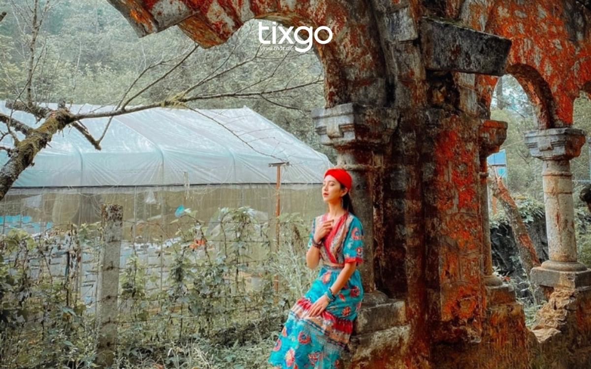 Trang phục Bohemian để check-in tại Tu viện cổ Sapa Trang phục Bohemian để check-in tại Tu viện cổ Sapa
