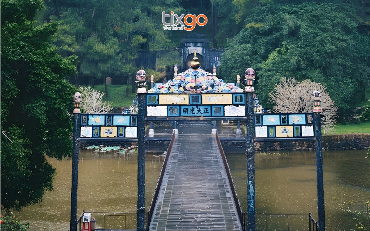 du lịch huế tháng 11