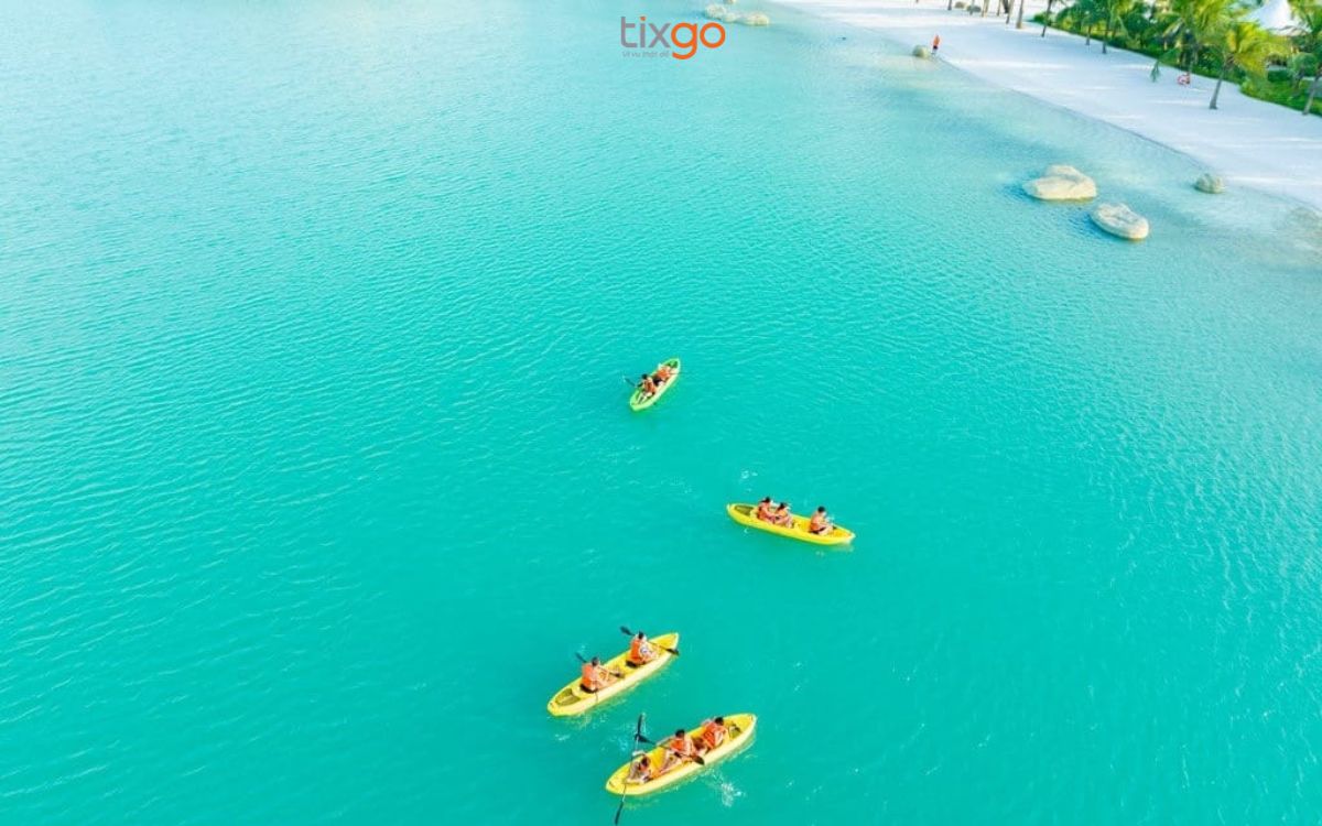 Hồ nước mặn Laguna - hồ nhân tạo lớn nhất thế giới tại VinWonders Vũ Yên 